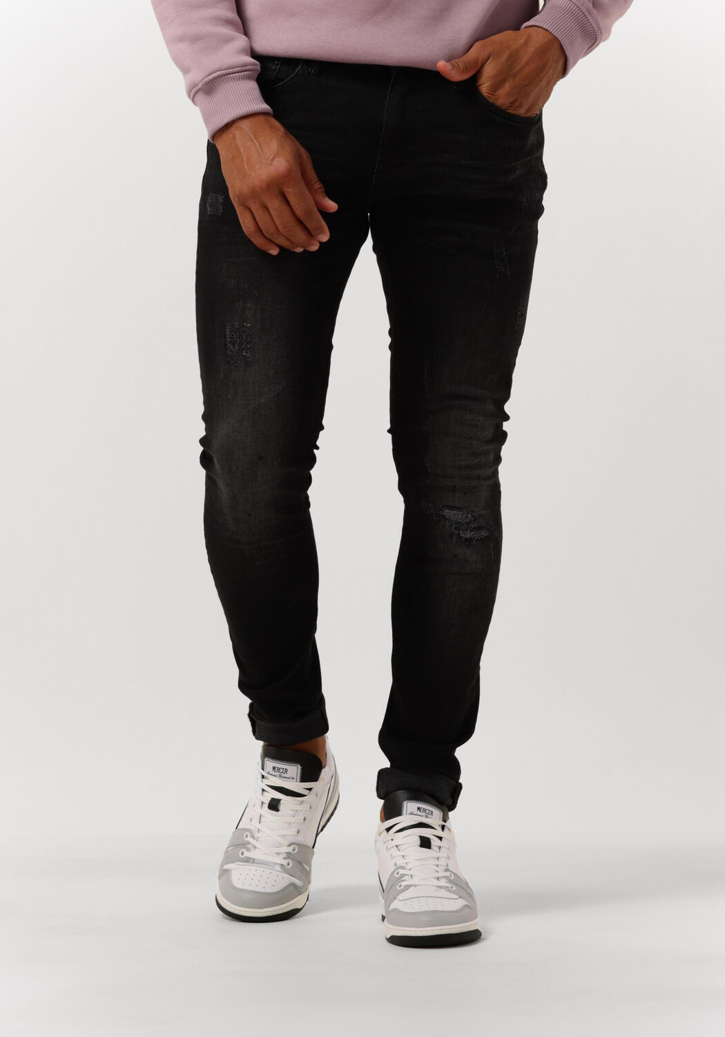 Skinny Fit Jeans With Subtle Damaging Spots And Paint SplAshes Homme Slim Fit Jeans #the Jone Omoda Homme Vêtements Pantalons & Jeans Jeans Skinny 