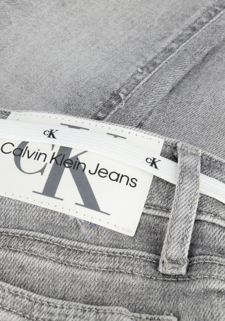 CALVIN KLEIN Skinny jeans SKINNY HR LIGHT WASH GREY STR en gris - large